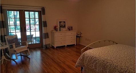 2nd image of 1401 Holleman Dr