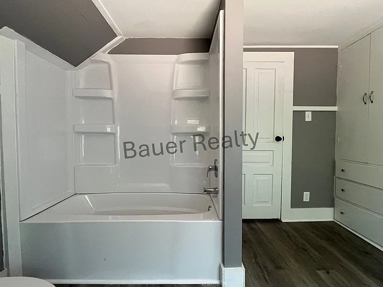 58 E Main St — Photo 26