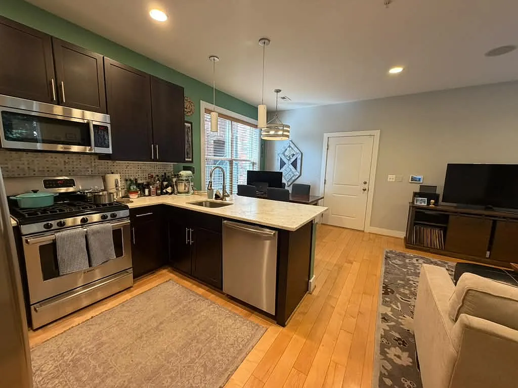 1 bed, 1.5 bath, 600 sqft, $3,099 — Photo 4