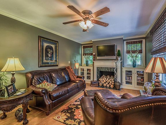 5th image of 4031 Lealand Ln