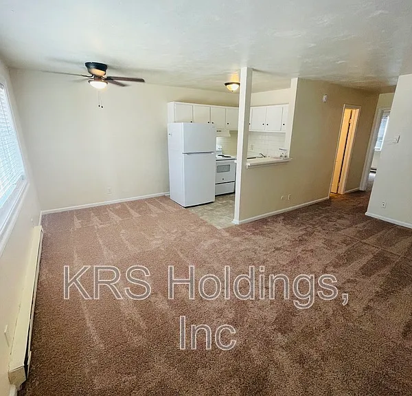 946 W Ocean View Ave #1 — Photo 2