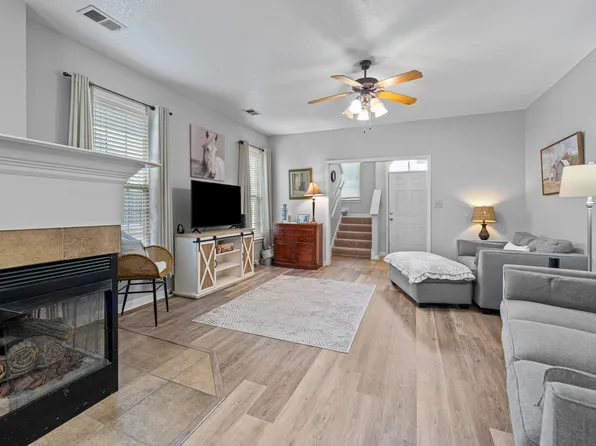 5486 Rams Horn Dr, Millington, TN 38053