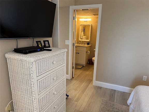 5th image of 3855 S ATLANTIC AVENUE #702