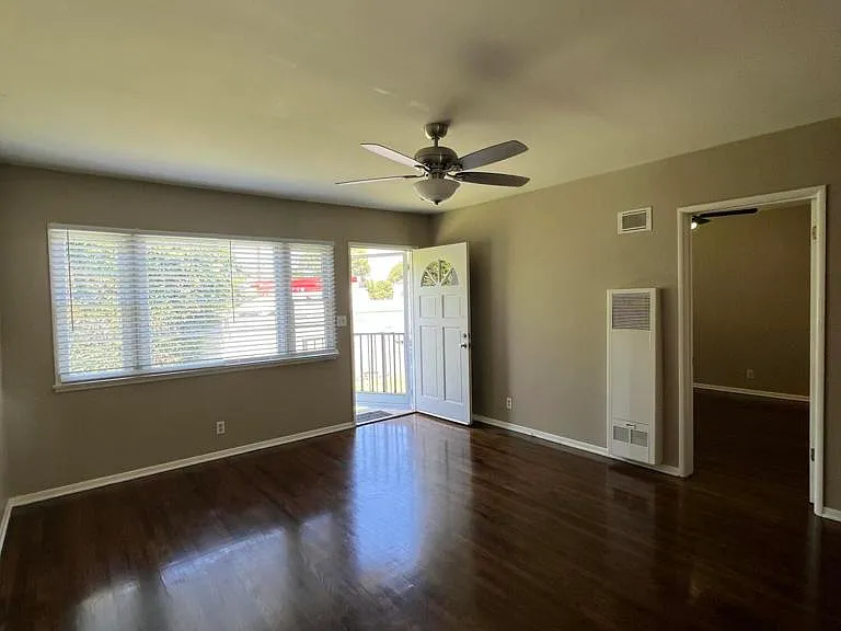 255 E Center St — Photo 5