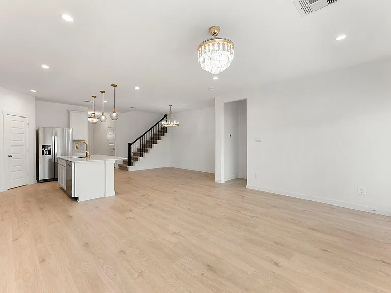 31730 Carlisle Cove Ct — Photo 11