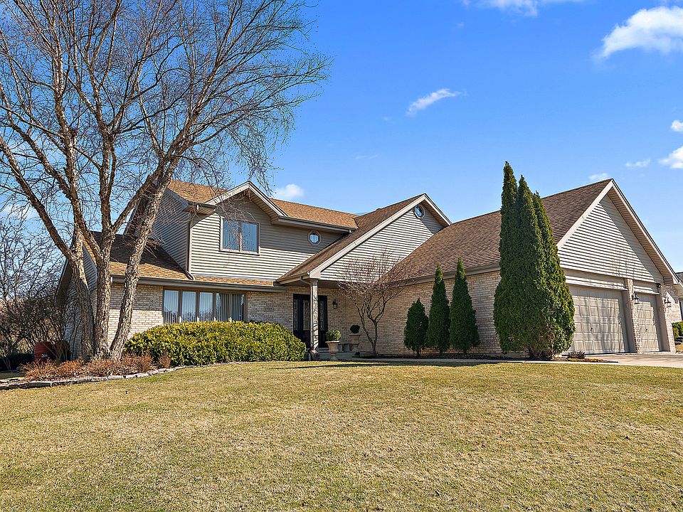 1st image of 17915 Crooked Creek Ct