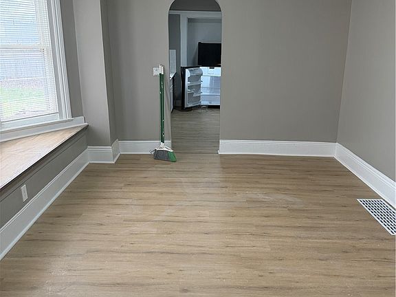 4th image of 43 York St