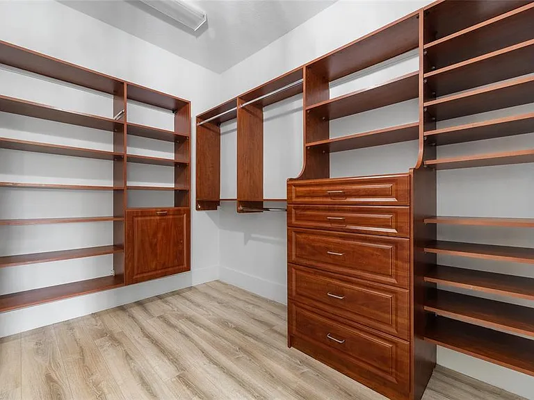 4802 W Beachway Dr — Photo 30
