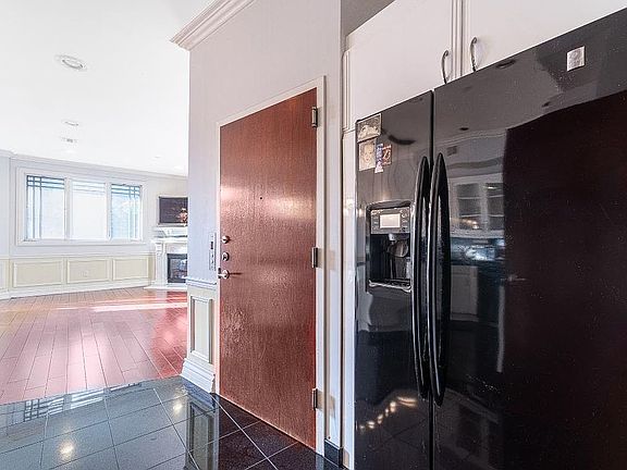 4th image of 1408 Avenue N #A