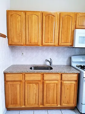 Rented by TMT Realty Group | media 12