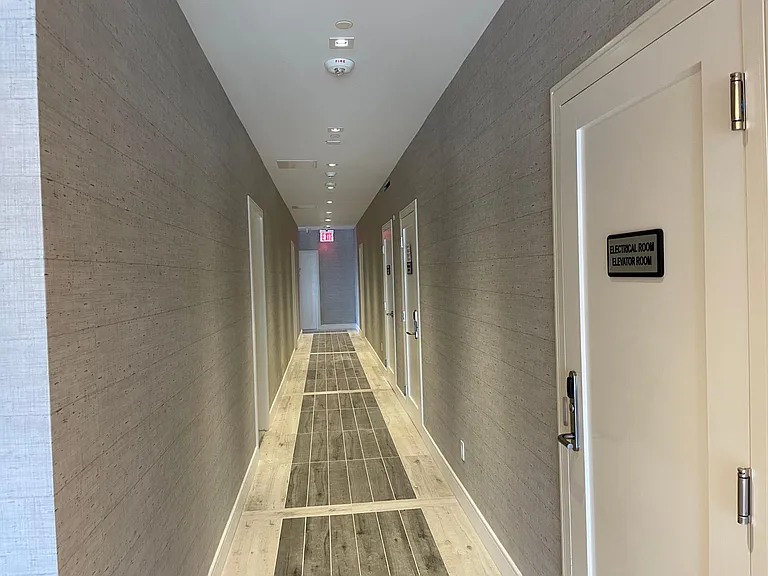 251 E Park Ave #B — Photo 8