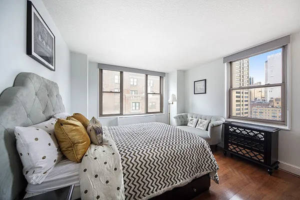 Sold by Compass | media 5