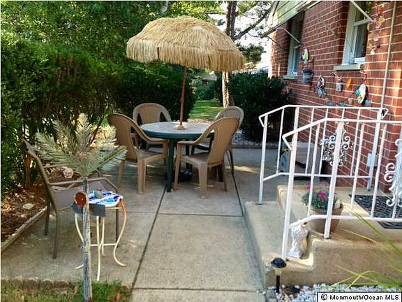 5th image of 1 Moccasin Drive #A