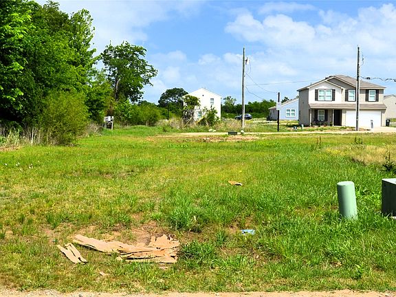 4th image of 314 Rike Rd