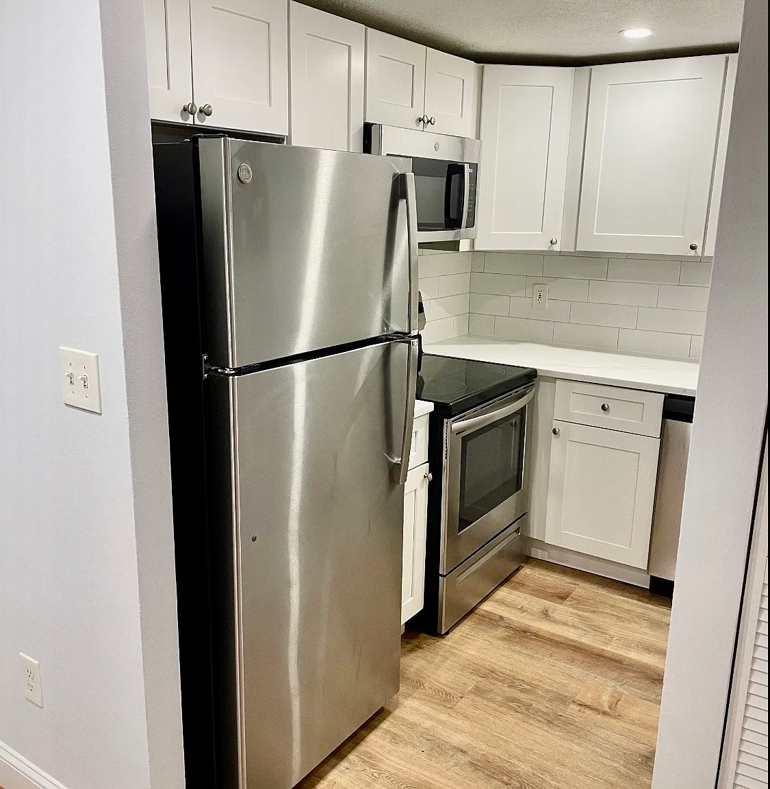 1 bed, 600 sqft, $2,050 — Photo 3