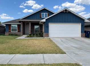 11925 SW 9th St, Yukon, OK 73099