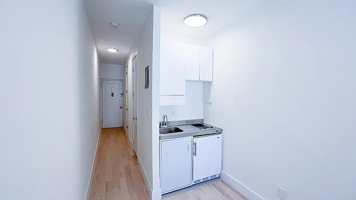 Rented by Brighton Management | media 7