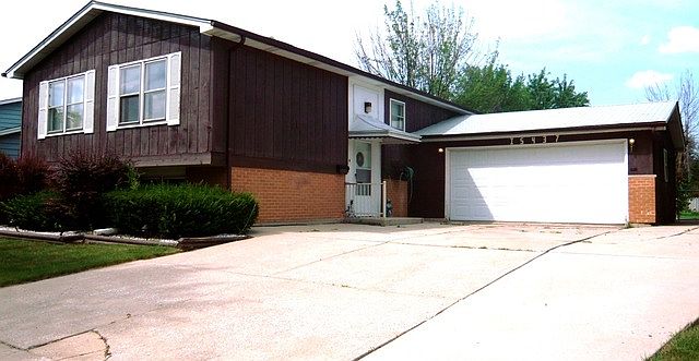 1st image of 15437 James Dr