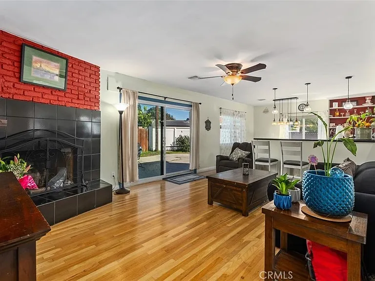 314 S Velva Pl — Photo 14