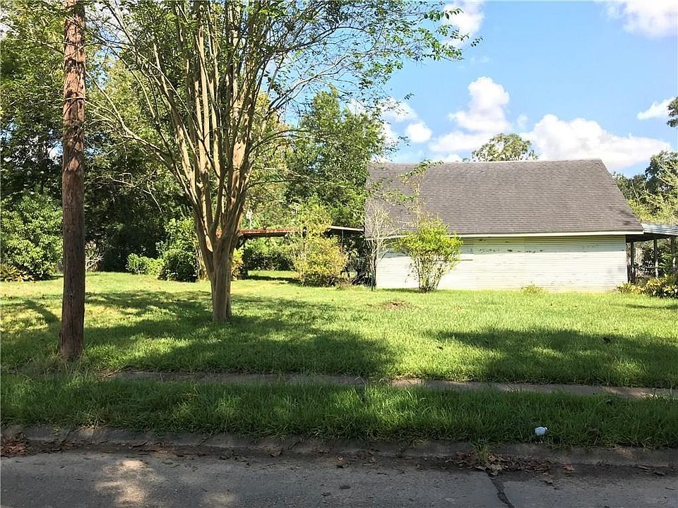 1st image of 909 Sycamore St