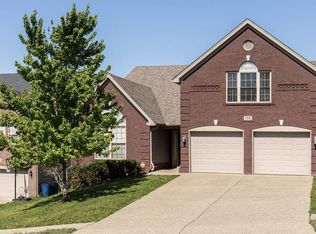 7312 Regiment Rd, Louisville, KY 40229