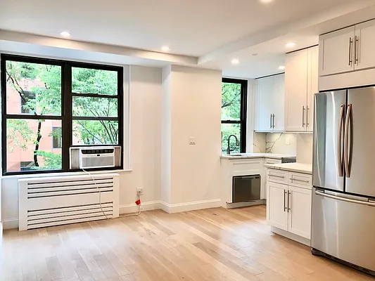 Rented by The Dermot Realty Management Company | media 25