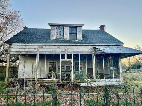 2001 Railroad St, Lecompte, LA 71346