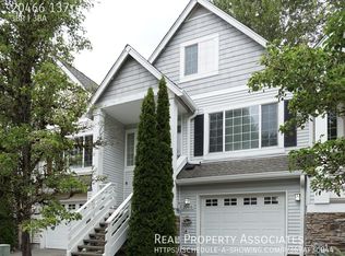 20466 137th Ave SE, Kent, WA 98042