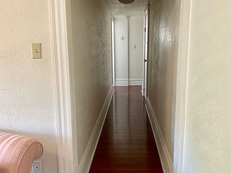 171 s 17th — Photo 8