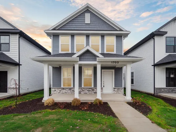 1703 Ashfield St, Howell, MI 48855