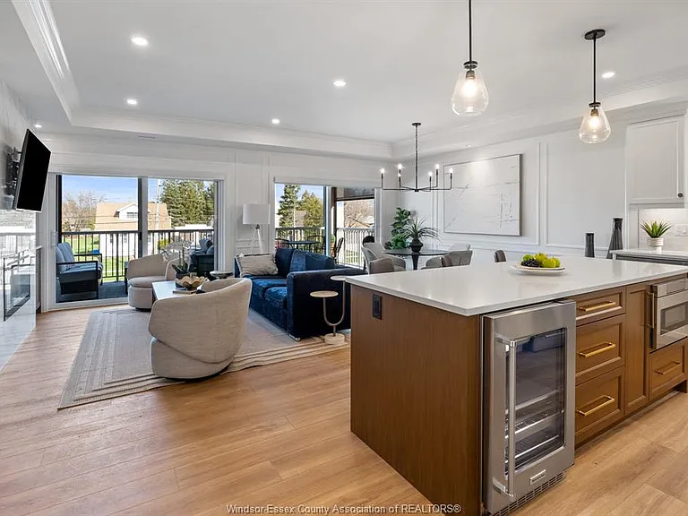 215D Lesperance Rd — Photo 3
