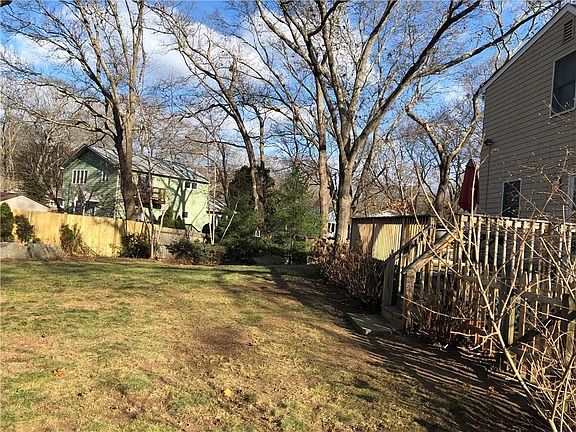 3rd image of 205 Riverdell Dr