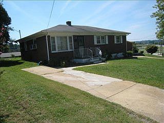 1st image of 645 Holbrook St