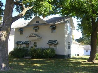 626 S Center St, Geneseo, IL 61254