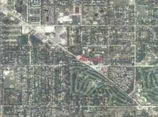 2335 E Rand Rd, Arlington Heights, IL 60004