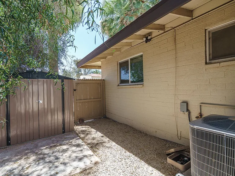 7802 E Heatherbrae Ave #2 — Photo 24