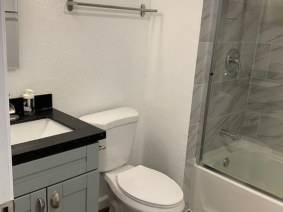 3rd image of 5492 Imperial Ave #0