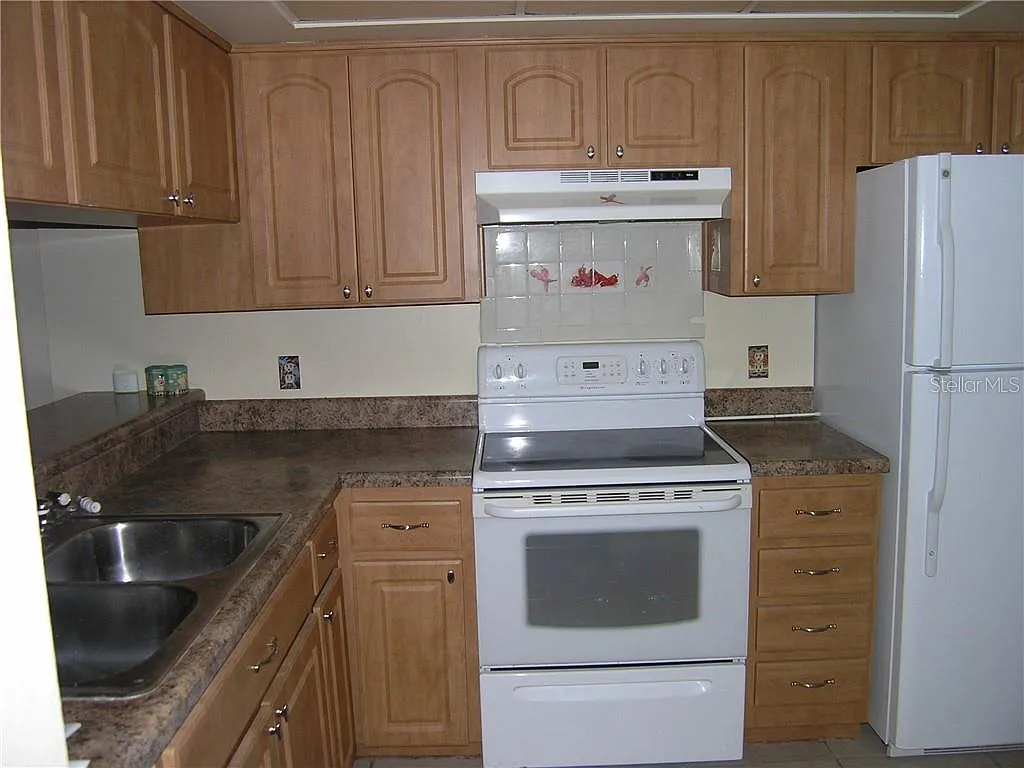 2 bed, 2.0 bath, 935 sqft, $2,000 — Photo 3