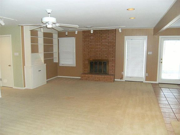 4th image of 2100 Sylvan Dr