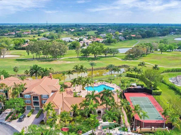11710 Saint Andrews Pl APT 202, Wellington, FL 33414