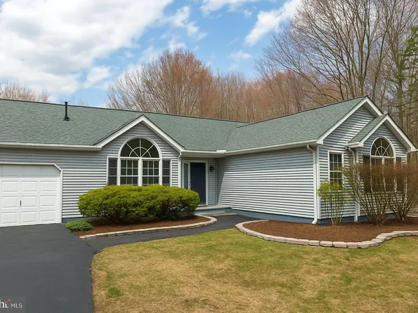 516 Old Stage Rd, Albrightsville, PA 18210