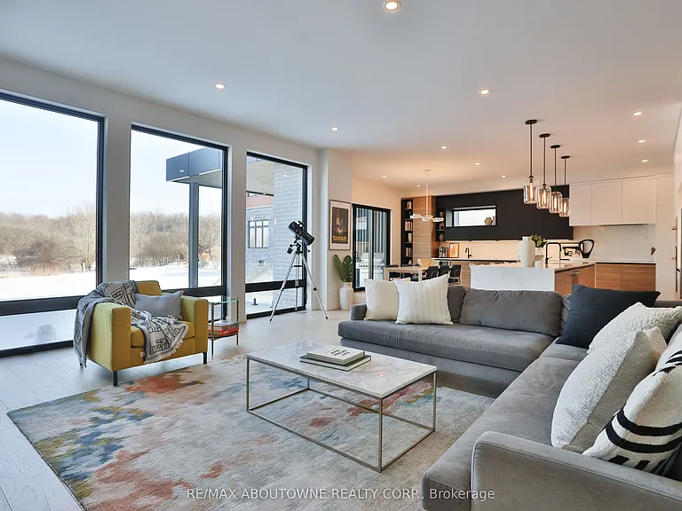 70 Upper Mount Albion Rd — Photo 9