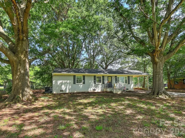 2515 Carroll St, Monroe, NC 28110