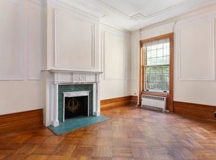 34 Montgomery Pl, Brooklyn, NY 11215