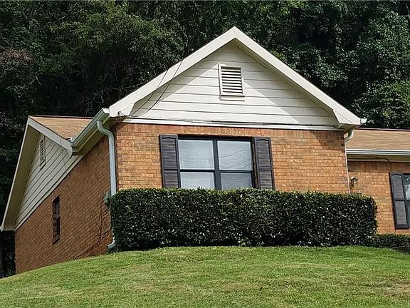 4th image of 3185 Sarah Lou Dr
