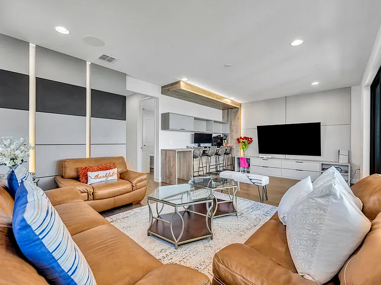 7613 Toscana Blvd — Photo 30