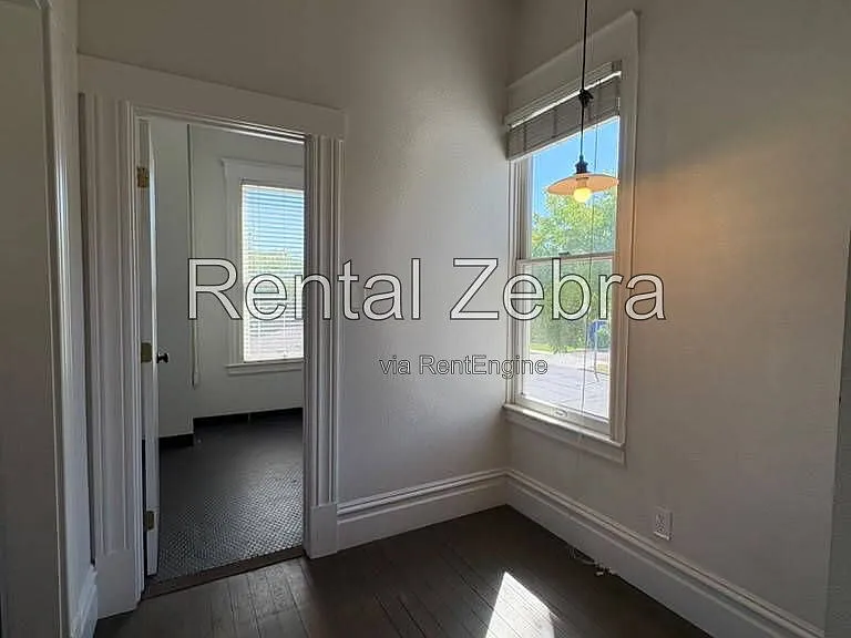 362 W 22nd St #362 — Photo 9