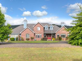 3667 Livingston Rd, Medford, OR 97502