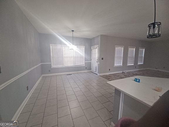 4th image of 621 Waterstone Dr