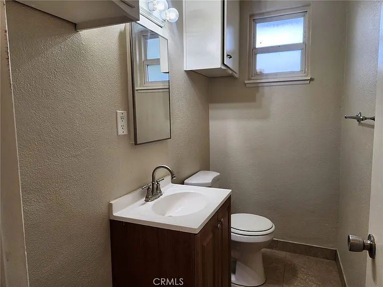 3975 Eileen St — Photo 11